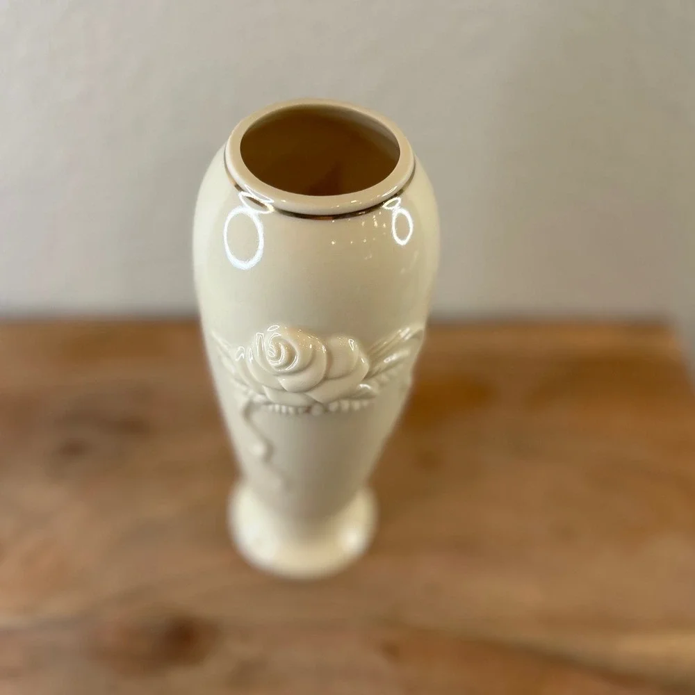 Lenox Ivory China Rose Blossom Bud Vase Gold Trim Porcelain Floral Decor‎